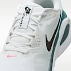 나이키 스트럭처 26 남성 로드 러닝화