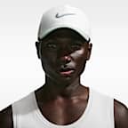 Gorra Swoosh estructurada Nike Dri-FIT Club