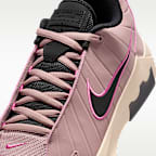 รองเท้าบาสเก็ตบอล LeBron Witness IX EP