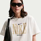 T-shirt Nike Sportswear Classic i oversizemodell för kvinnor