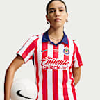 Jersey de futbol Nike Dri-FIT Replica del C.D. Guadalajara local 2026/27 Stadium para mujer