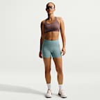 Bra deportivo de alta sujeción con forro ligero para mujer Nike Swift