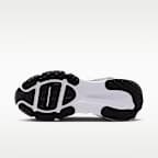 Tenis de correr en pavimento de la NFL para hombre Nike Vomero 18 (Carolina Panthers)
