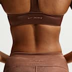 Shorts de tiro medio de 5 cm con cordón de ajuste para mujer NikeSKIMS Satin Shine