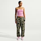 Pants oversized de tiro alto con dobladillo para mujer Nike Studio Fleece Medium Weight