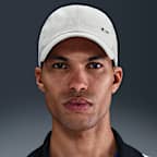 Nike Dri-FIT Club Unstructured Metal Swoosh Cap