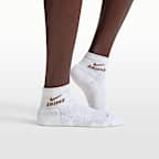 Calcetines cortos NikeSKIMS Dri-FIT para mujer (3 pares)