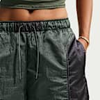 Nike Sportswear Women's Loose Mid-Rise Woven Shorts