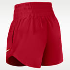 Shorts universitarios Nike Dri-FIT para mujer Ohio State Primary Logo One
