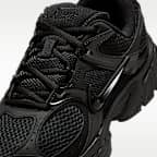 Nike V5 RNR Women's Shoes with Reflective Design Accents