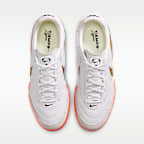 Tacos de fútbol para pasto sintético (turf) de corte low Nike Tiempo Ligera Pro
