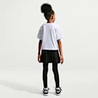 Nike-T-shirt med dyreprint til mindre børn