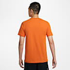 Nike Sportswear Club 男款 T 恤
