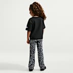 Nike T-Shirt mit Animal-Print für jüngere Kinder