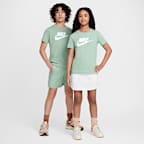 Nike Sportswear Older Kids' T-Shirt