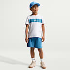 Nike Sportswear Futura Icon zweiteiliges Shorts-Set für jüngere Kinder