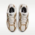 Tenis con detalles reflejantes para mujer Nike V5 RNR