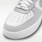 รองเท้าผู้ชาย Nike Air Force 1 '07