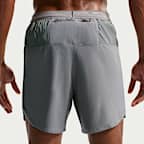 Shorts de correr Dri-FIT de 18 cm con forro de ropa interior para hombre Nike Stride