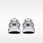 Nike V5 RNR Women's Shoes with Reflective Accents