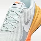 Tenis de correr en pavimento para hombre Nike Revolution 8