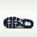 Tenis con detalles reflejantes para mujer Nike Air Max Moto 2K