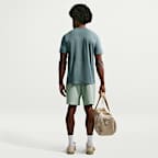 Nike Form vielseitige Dri-FIT Herrenshorts ohne Futter (ca. 23 cm)