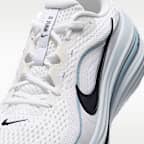 รองเท้าวิ่งโร้ดรันนิ่งผู้ชาย Nike Winflo 12
