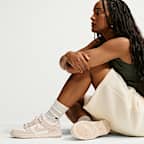 Tenis para mujer Nike Dunk Low Suede