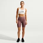 Bra deportivo con almohadilla de media sujeción para mujer Nike Swoosh