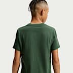 Nike Sportswear Older Kids' T-Shirt