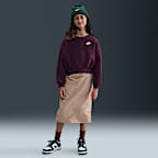 Nike Sportswear Club Fleece-sweatshirt med firkantet pasform og rund hals til piger