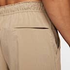 Shorts versátiles Dri-FIT de 18 cm sin forro para hombre Nike Unlimited