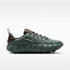Nike Mind 002 Men's Pregame Shoes