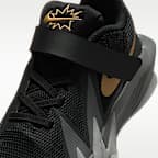 รองเท้าบาสเก็ตบอลเด็กเล็ก Nike S.T. Dynamite