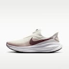Nike Revolution 8 EasyOn Straßenlaufschuh (Damen)