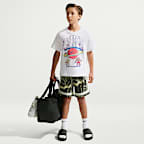 Playera de básquetbol para niños Nike