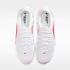 Tacos de fútbol de corte low para terrenos múltiples Nike Tiempo Maestro Academy