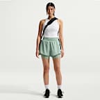 Nike One Pantalón corto de 8 cm con talle alto y diseño 2 en 1 Dri-FIT - Mujer
