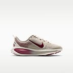 Nike Vomero 18 Older Kids' Road Running Shoes