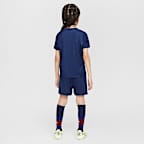 Paris Saint-Germain 2025/26 Stadium Home Younger Kids' Nike Football Replica 3-Piece Kit