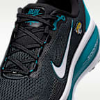 Tenis de correr en pavimento de la NFL para hombre Nike Vomero 18 (Jacksonville Jaguars)
