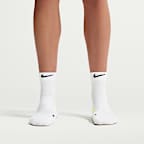 Skarpety do biegania mikro Nike Run o średniej grubości (1 para)