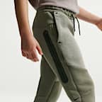 Nike Sportswear Tech Fleece Older Kids' Joggers