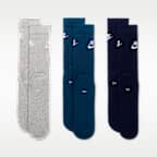 Nike Sportswear Everyday Essential Crew Socks (3 Pairs)
