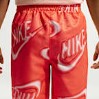 Conjunto de dos piezas de playera Floatie y shorts para niños talla pequeña Nike Sportswear Club
