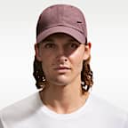 Nike Dri-FIT Club Gorra sin estructura con logotipo Swoosh metálico