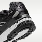รองเท้า Nike P-6000