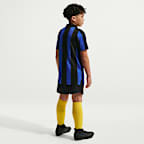 Inter Milan 2026/27 Stadyum İç Saha Nike Dri-FIT Genç Çocuk Futbol Taraftar Şortu