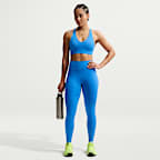Bra deportivo Nike Universa con almohadilla de media sujeción para mujer